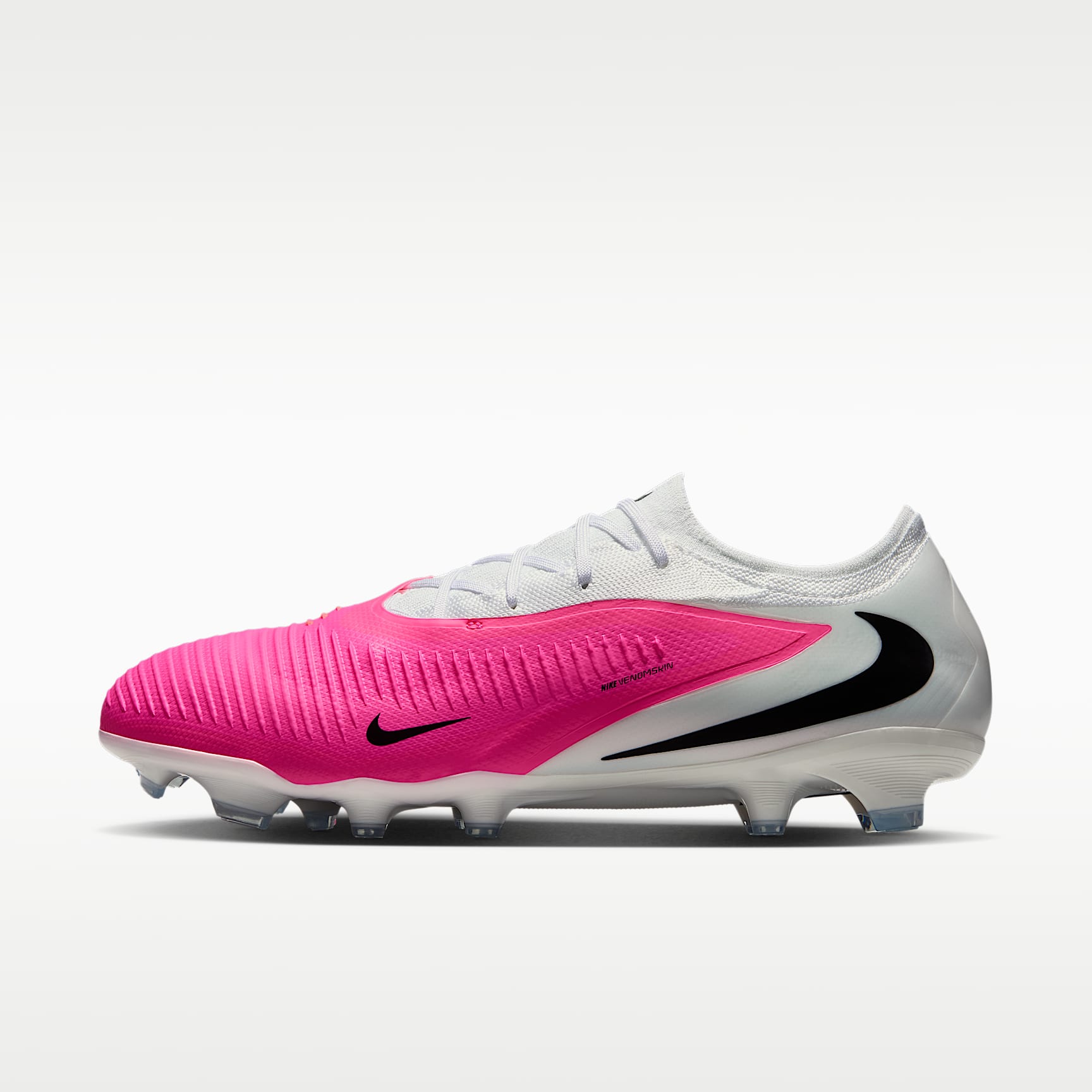 Nike Phantom 6 Low Pro Firm-Ground Football Boot. Nike CA